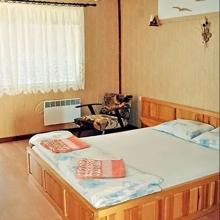 Petia Villas بيت ضيافة *