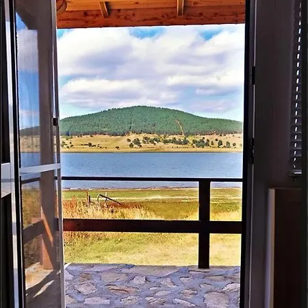 بيت ضيافة Petia Villas